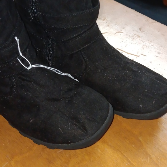 Unr8ted Black Suede Boots - Picture 2 of 4